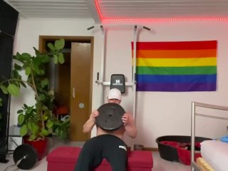 18 year old fighter/bodybuilder working out at hame abs chest and arms