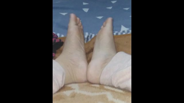 For my foot fetish fans???