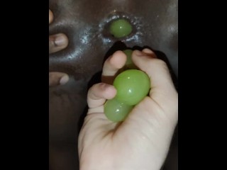 Uvas En El Culo