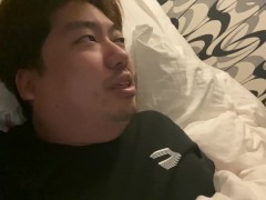 ベットの上で昨日の出来事を解説する男 - Screenshot 15 of 16 - Hentai