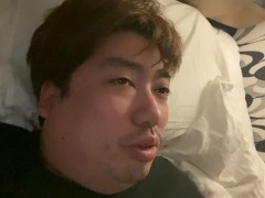 ベットの上で昨日の出来事を解説する男 - Screenshot 7 of 16 - Japanese 無 修正