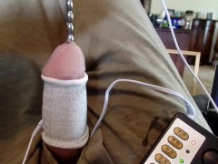 Electro Sex Sounding with Cumshot