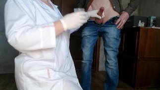 Сексуальная Пухленькая медсестра и анализ спермы