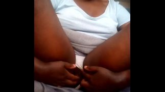 Pussy squeezing