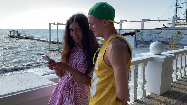 Girl makes her Cuckold Boyfriend Suck Cock