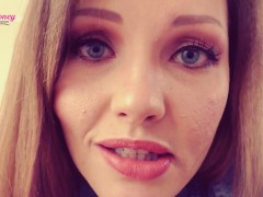 Giantess teasy talk showing strong teeth and tongue