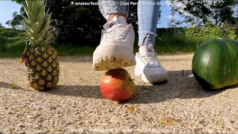 Kati Crushing macht Sie zu einem schönen Obstsalat Fruit Crush Trampel, Crushed Fruit