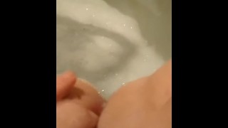 Rub a dub dub i play in the tub