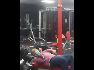 MACHINELY UNSTOPPABLE BENCHPRESSLY