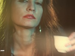 Bite Me Hard - Screenshot 4 of 16 - Food Sploshing