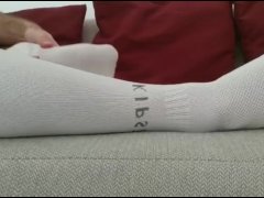 White Socks Flexing - Screenshot 6 of 16 - Feet
