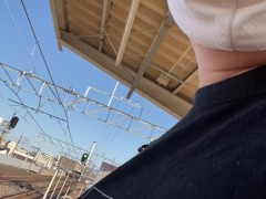 五反野駅で電車を見送る男 - Screenshot 5 of 16 - Hentai