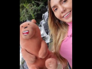Ursinho na Cachoeira... ele me viu brincando com meu macho... onlyfans: bolivianamimi 