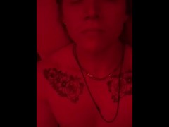 Muscular pretty boy jacking off