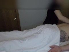 Video Real massage therapist gives happy ending