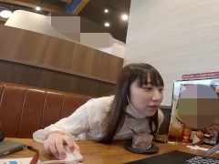 身長155cm Kカップで顔もS級超可愛い娘⑥天真爛漫なてんしちゃんと久々のデート　透け透けシャツニコニコ笑顔で　いつも通りの絶品の車内キス・フェラ・手コキ - Screenshot 1 of 16 - Public