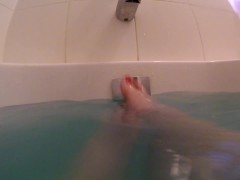 bath bomb fun - Screenshot 8 of 16 - Toes