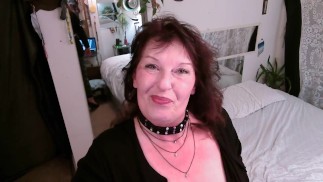 V552 Мой зять проводит здесь больше времени, чем дома... Я умею сосать член