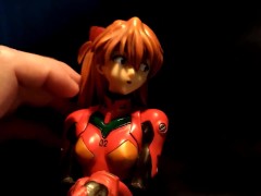 プラグスーツのアスカラングレーフィギュアに大量ぶっかけ顔発射オナニー【新世紀エヴァンゲリオン】 - Screenshot 1 of 16 - Hentai