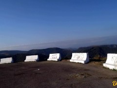 публичный секс со школьницей  на смотровой площадке на горном перевале и полный рот вкусной спермы  - Screenshot 2 of 16 - Eye Contact