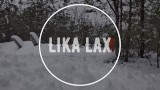 Извращенка LIKA LAX катается на лыжах, ссыт и трахает себя в лесу ...
