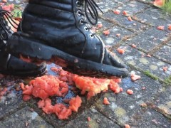 Elf dirty boot stomping compilation - Screenshot 11 of 16 - Dirty