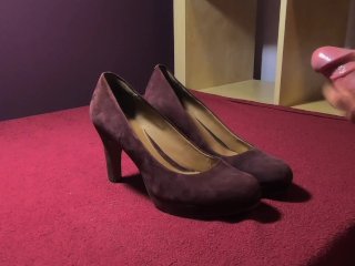HOT Cumshot on some Purple Pumps