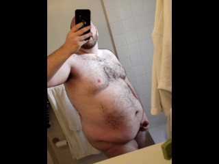 Hairy Chubby Cums in Bathtub
