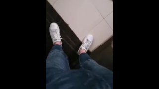 牛仔裤鸡巴和射精