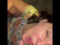 Доставщик фаллоимитаторов получил минет от шикарной МИЛФ Тумановой - Screenshot 15 of 16 - Adult Toys