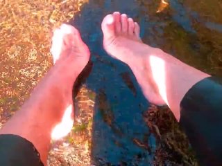 beautiful feet, exclusive, under water feet, wet feet
