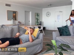 Video Brazzers - Curvy Brunette MILF Aubrey Black Gets Horny When She Catches Her Stepson Masturbating