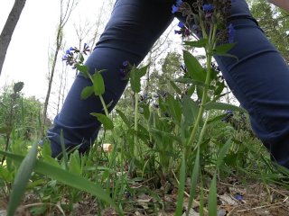 Mature BBW outdoor pissing and hairy pussy POV.
