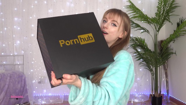 PH Box Unboxing try on & thank Yous - Pornhub.com