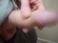 ЗАКРЫЛСЯ В ТУАЛЕТЕ И ДЕЛАЮ РАЗВРАТ - Screenshot 2 of 16 - Big Balls