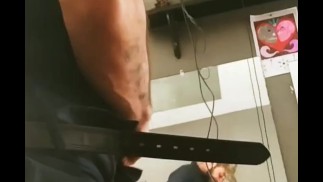 Школьный учитель художественного колледжа пытки на пробах