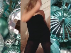 Sweet but psycho sfw music video. Dancing my ass off