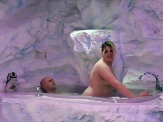 Bathtub Fuck Session with_Amateur Couple