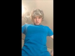 Old video of me crossdressing in short wig with cumshot