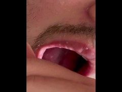 пошлая  трахает парня в день святого валентина . - Screenshot 15 of 16 - Massage