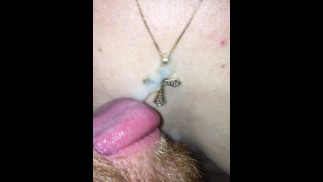 Vaping 420 Solo & HornyAF, я удивил свою жену и подарил ей жемчужное ожерелье. Потом я все это вылизывал