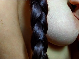 继子决定记住吸吮继母的感觉——吸吮