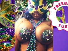 Jessica Grabbit Mardi Gras fun