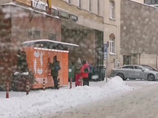 Teaser. Lithuanian girl masturbating in the car in city center. Lietuvaite zaidzia masinoj