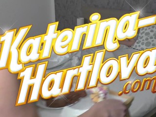 Shione Cooper Gros retour dans une grossesse de 8 mois avec Katerina Hartlova à Hot ACTION