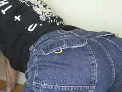 FARTING IN MY VINTAGE JNCO JEANS - Screenshot 8 of 16 - Elle Hell Fart
