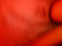 Chupo y cabalgo una polla muy grande en una habitación muy lujuriosa y grito muy fuerte como una put