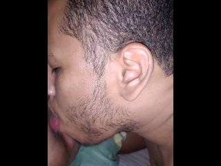 Mamando un rico culo macho