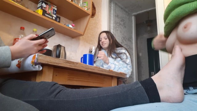 Игра правда или действие превратилась в траходром на кухне - Lesbian_illusion