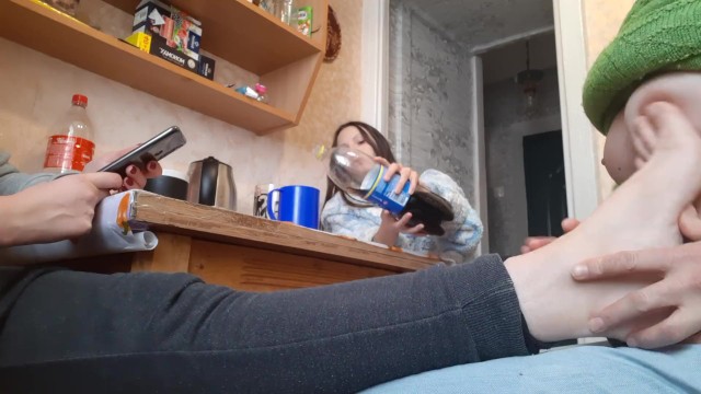 Игра правда или действие превратилась в траходром на кухне - Lesbian_illusion